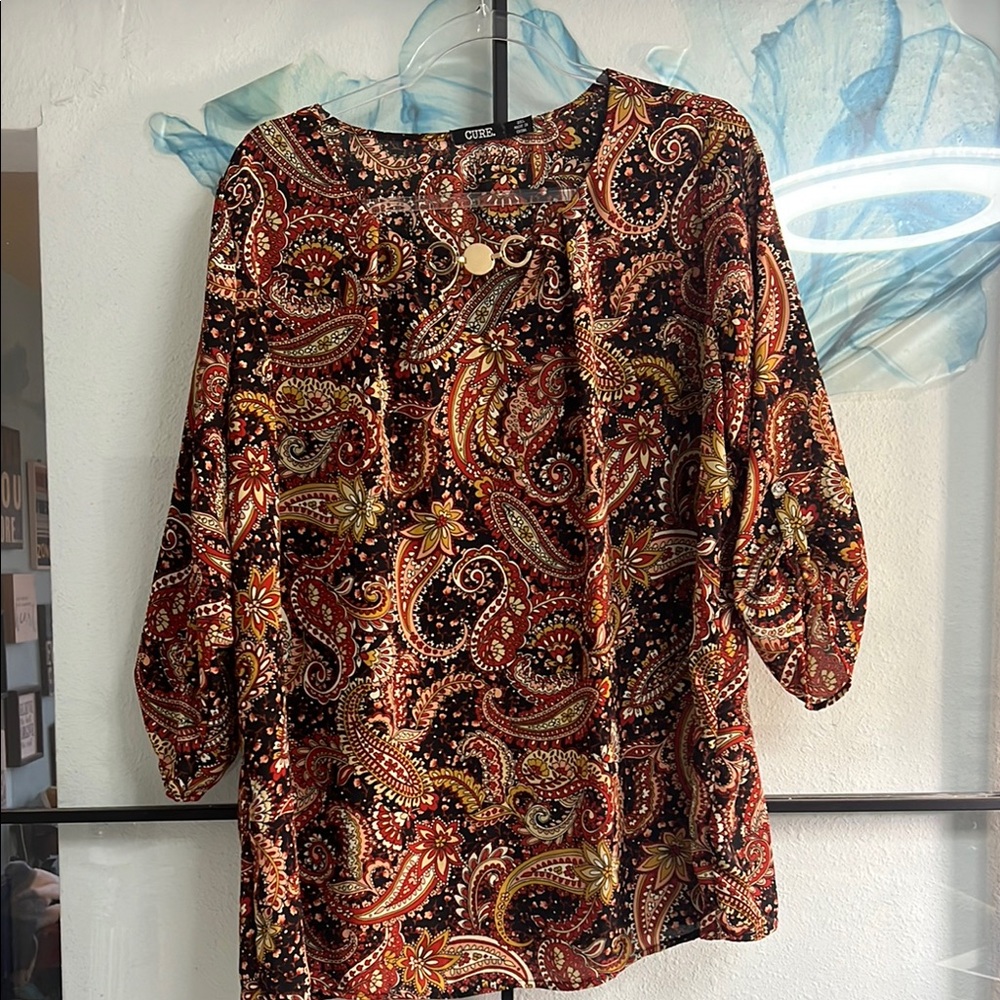 Cure Women's Paisley Top - Multicolor